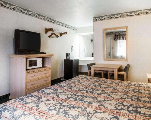 Rodeway Inn Monterey Near Fairgrounds image 9